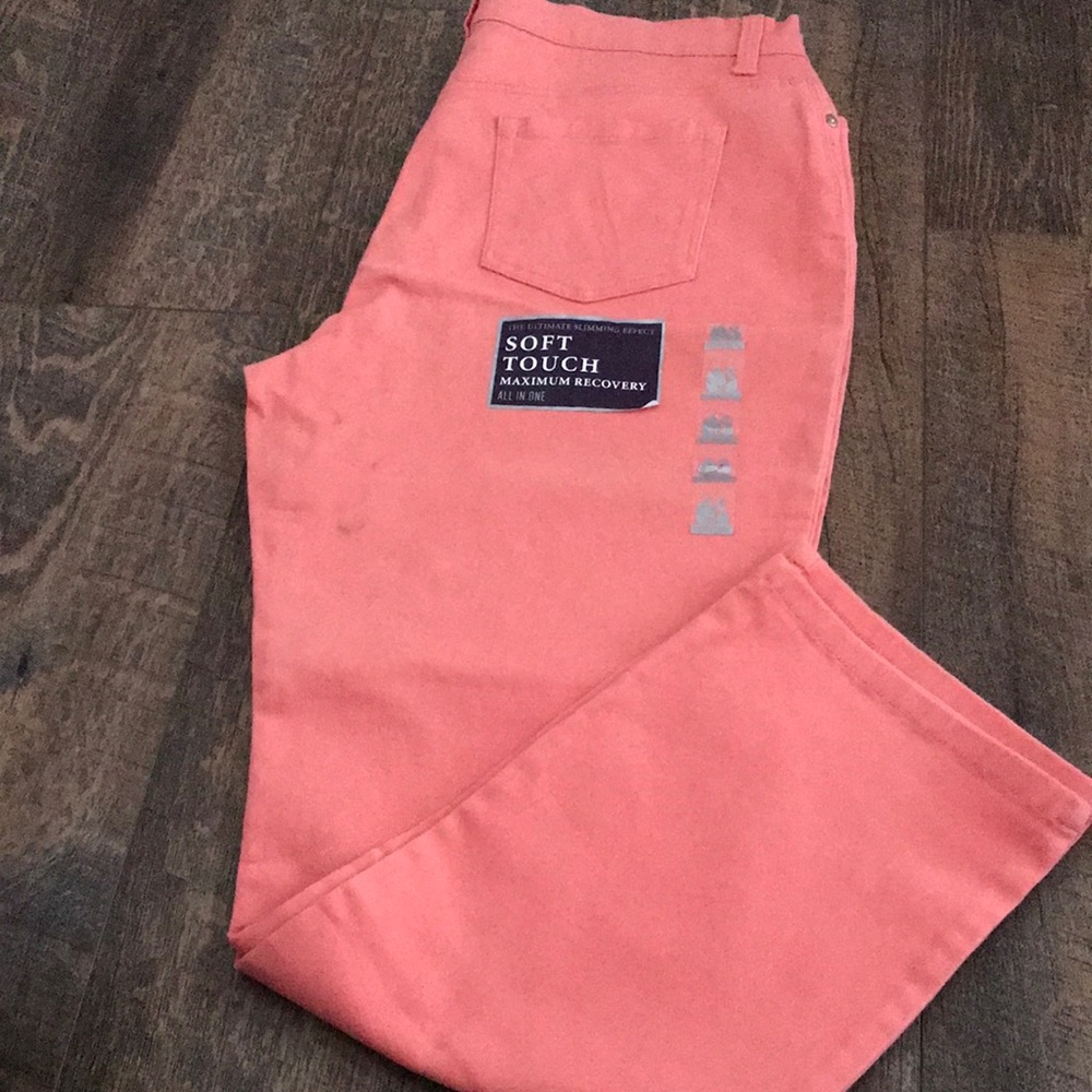 NWOT size 16 Gloria Vanderbilt pants